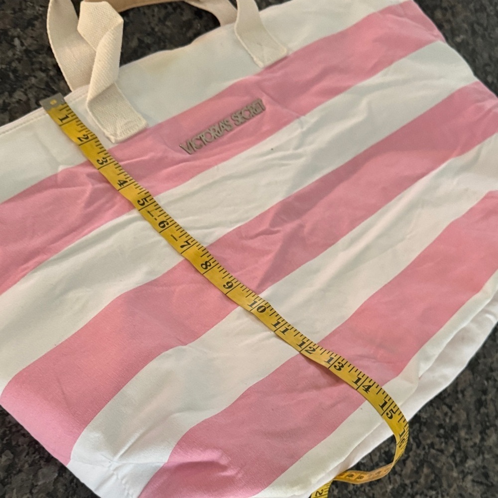 Victoria's Secret Pink and White Tote Bag - Picture 12 of 16